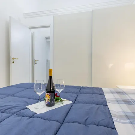 Achates Apartmán *